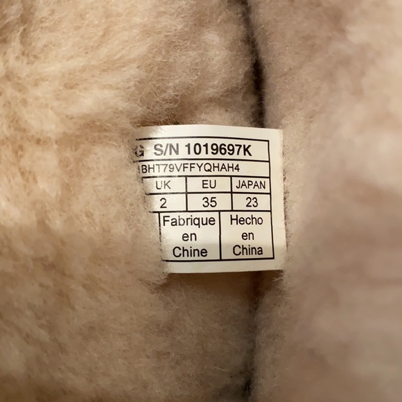 Uggs Kids Classic short STARS Lilac - Picture 5 of 5